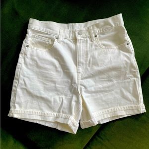 Uniqlo white shorts